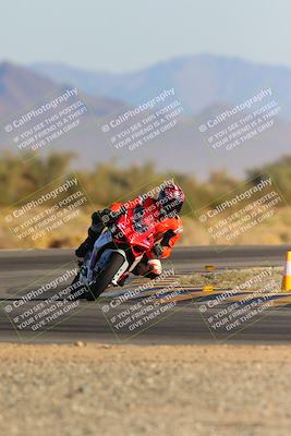 media/Dec-09-2023-SoCal Trackdays (Sat) [[76a8ac2686]]/Turn 15 Set 1 (230pm)/